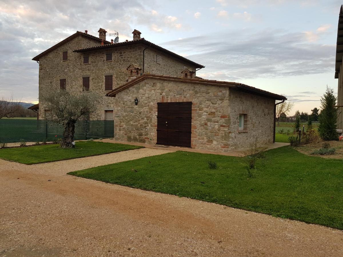 Agriturismo Villa Al Piano Todi Luaran gambar