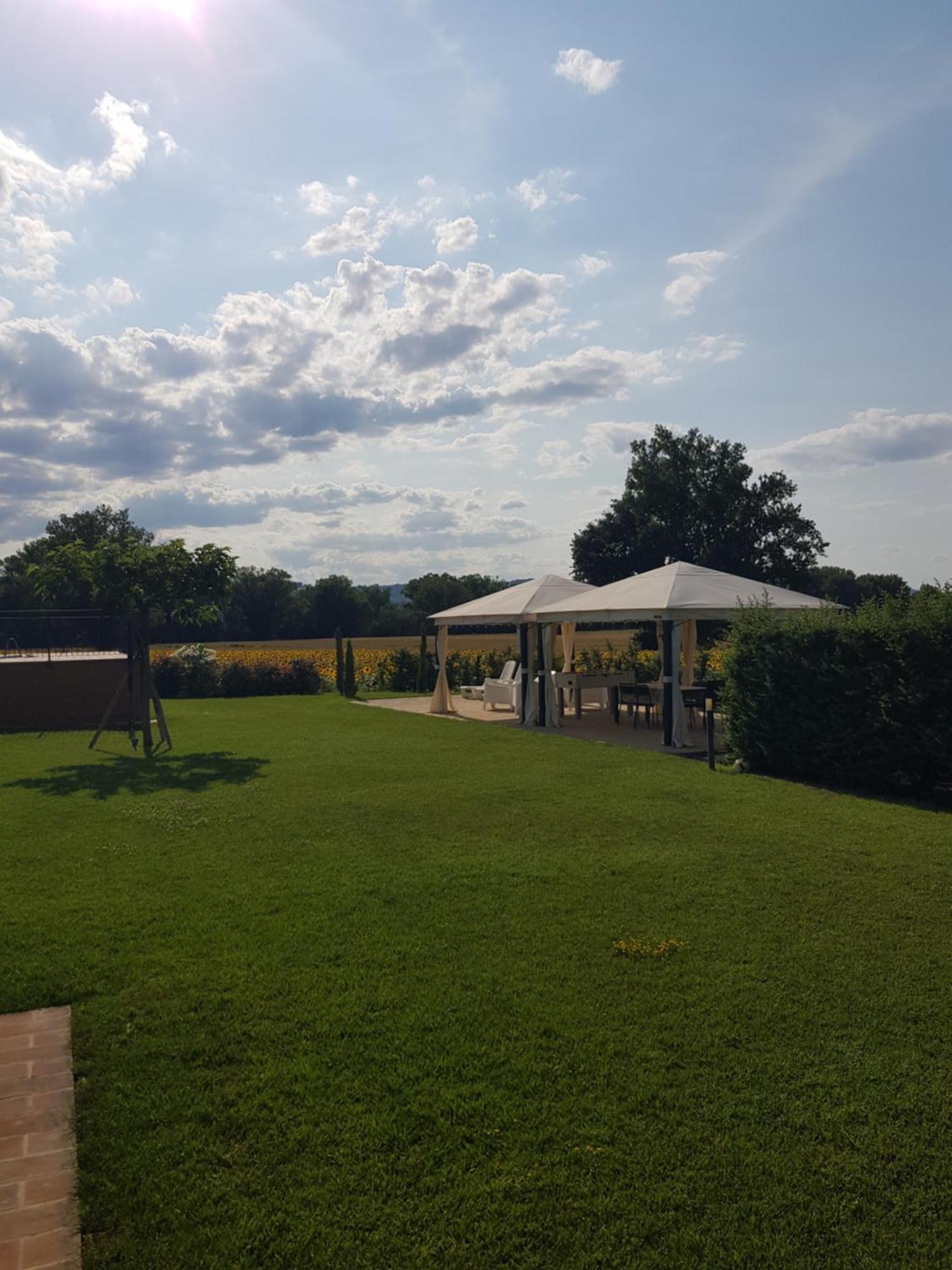 Agriturismo Villa Al Piano Todi Luaran gambar